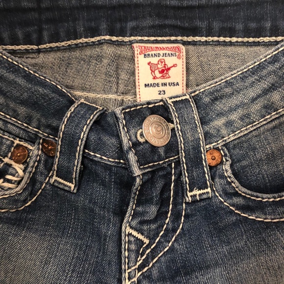 TRUE RELIGION JOEY CUT OFF DENIM SHORTS - Picture 3 of 3